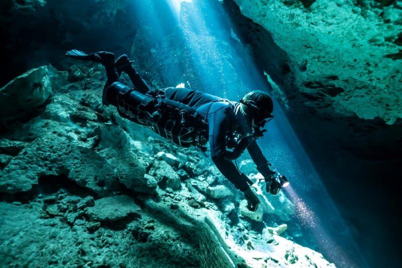 Maya Blue Dive Center