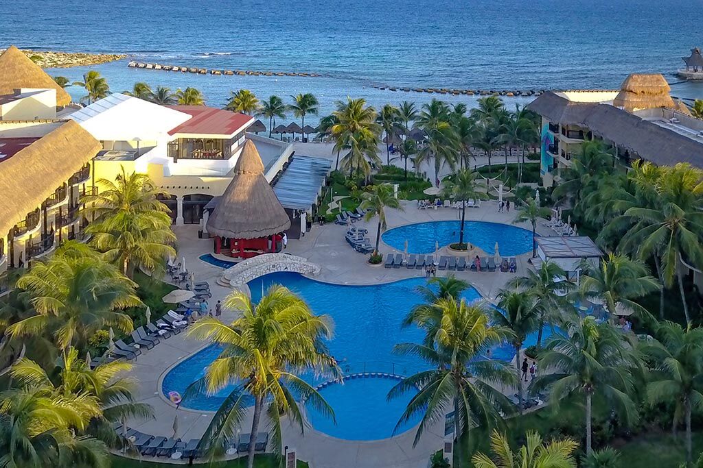 Catalonia Yucatan Beach