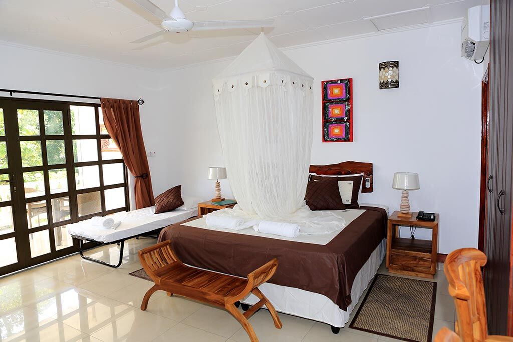 La Digue Self Catering Apartments