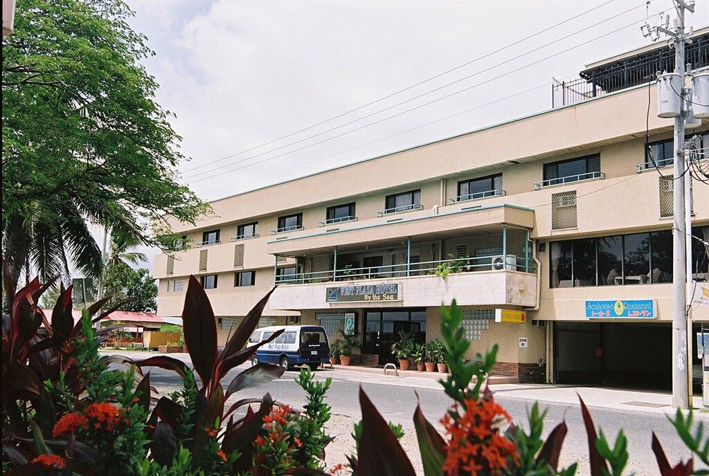 01 west plaza hotel palau